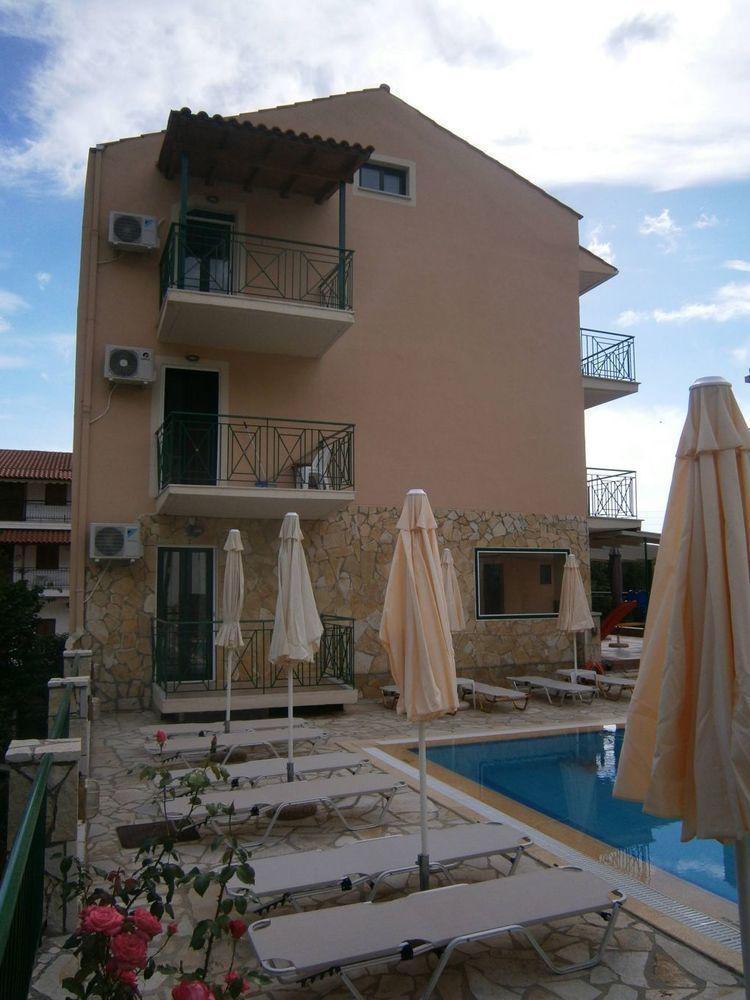 Petros Studios Poros (Kefalonia) Exterior foto